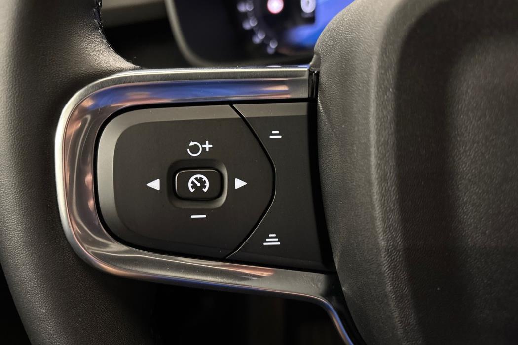 Volvo XC40 2023