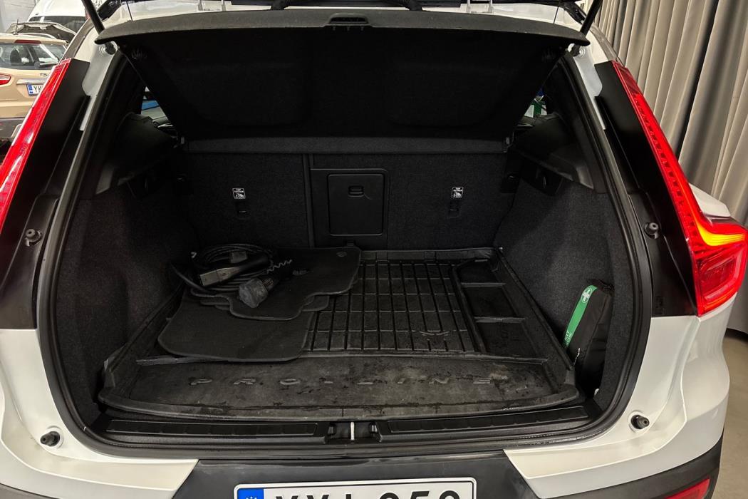 Volvo XC40 2023