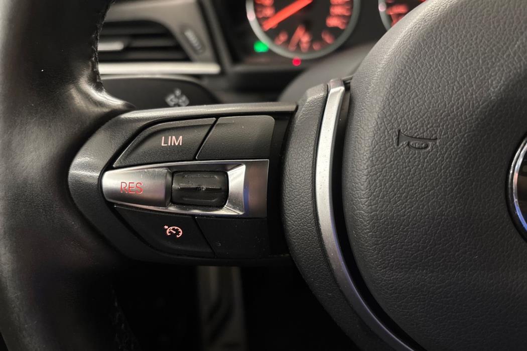 BMW 216 2016