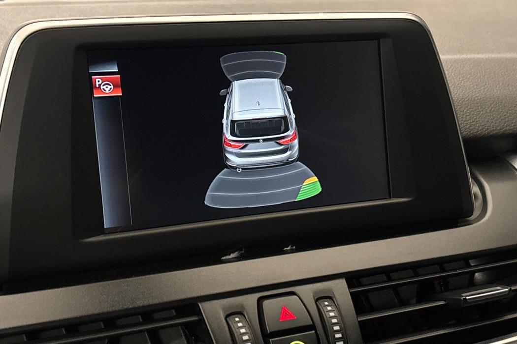 BMW 216 2016
