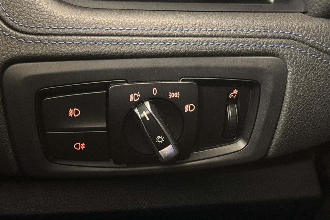 BMW 216 2016