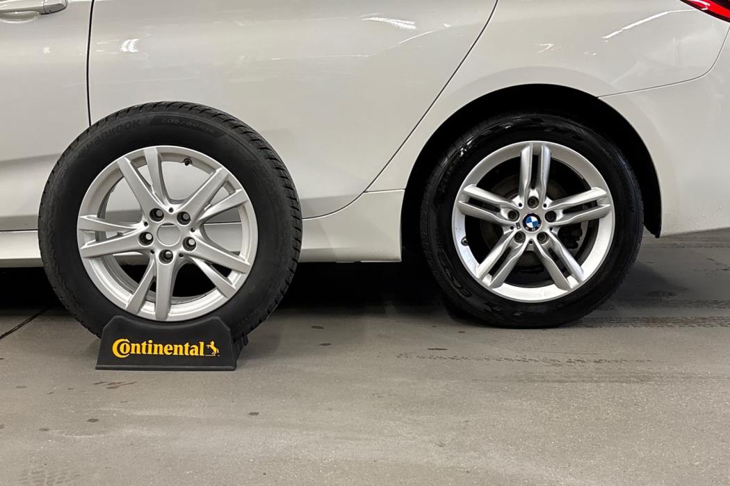 BMW 216 2016