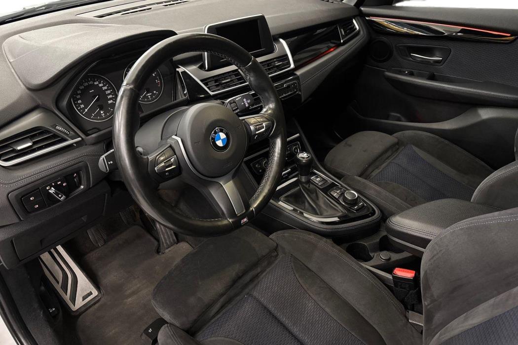 BMW 216 2016