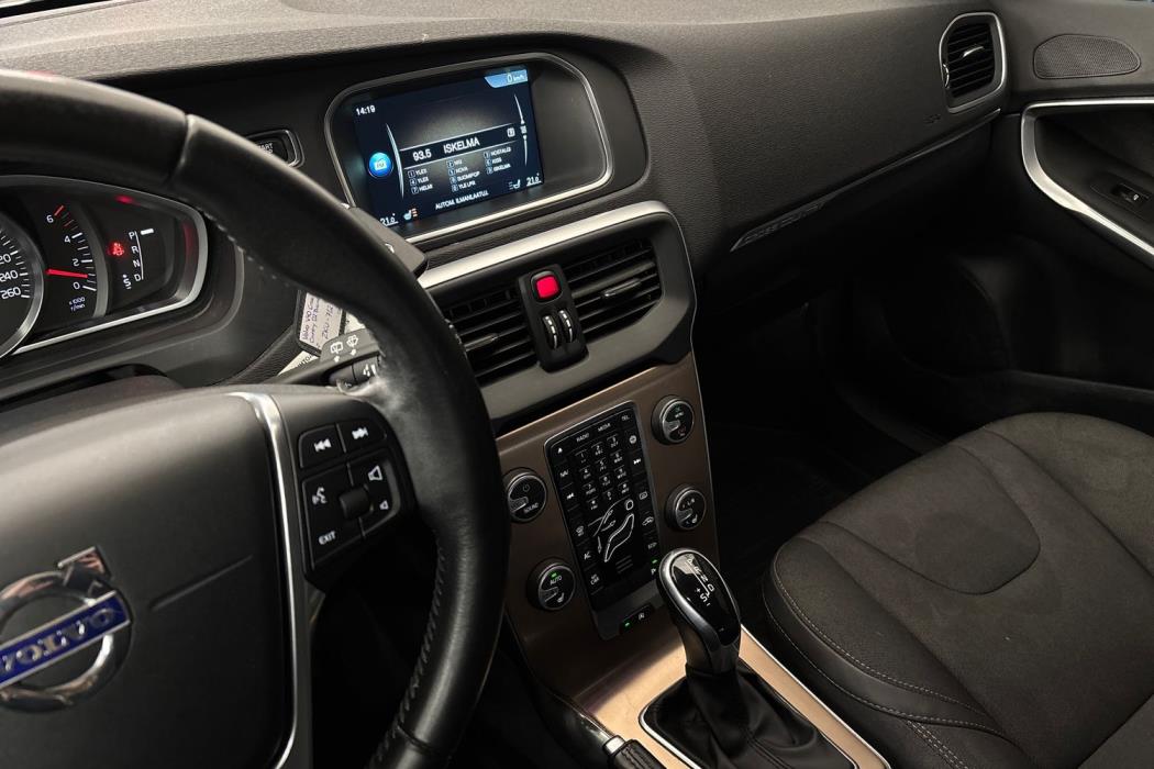 Volvo V40 Cross Country 2016