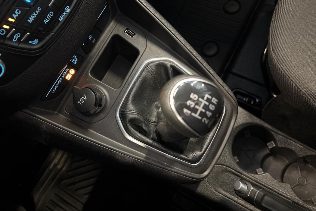 Ford Transit Courier 2023