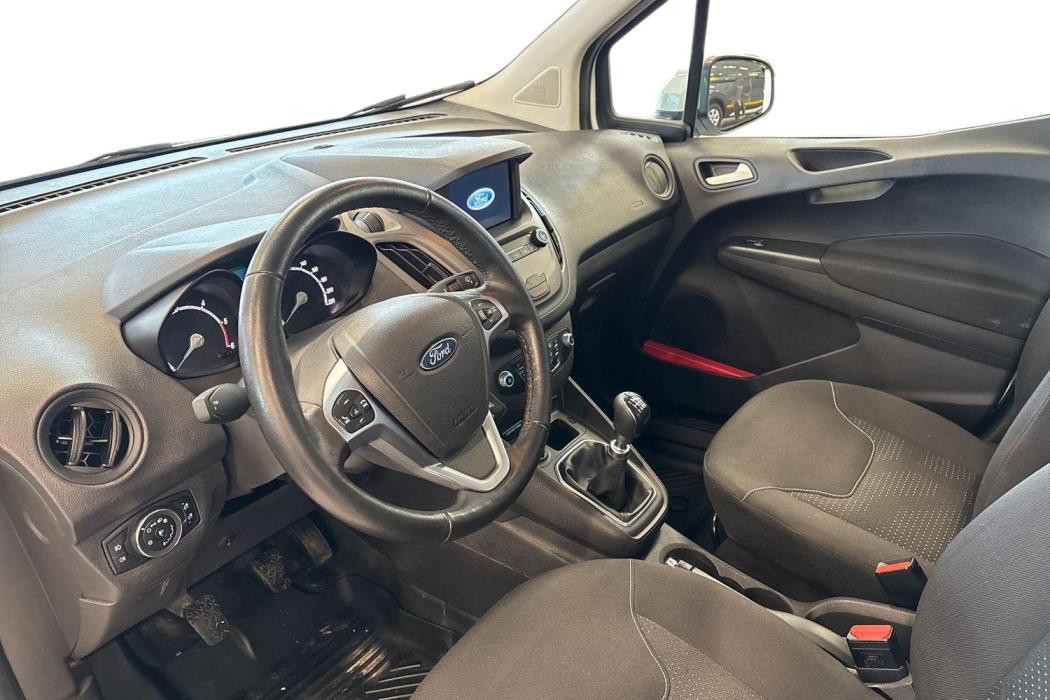 Ford Transit Courier 2023