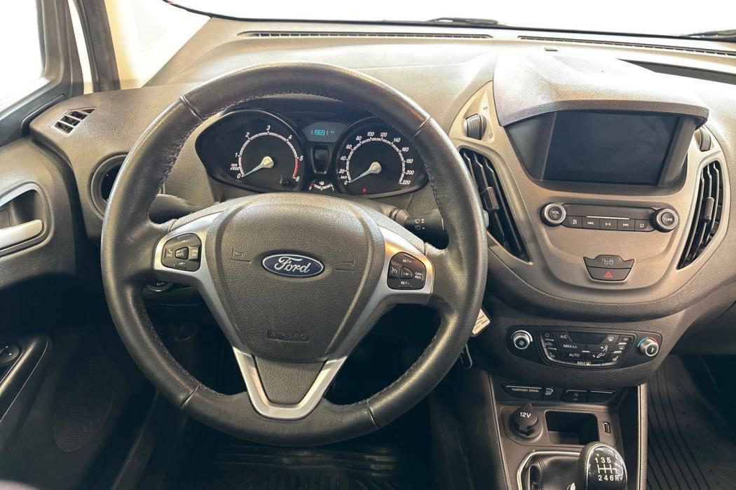 Ford Transit Courier 2023