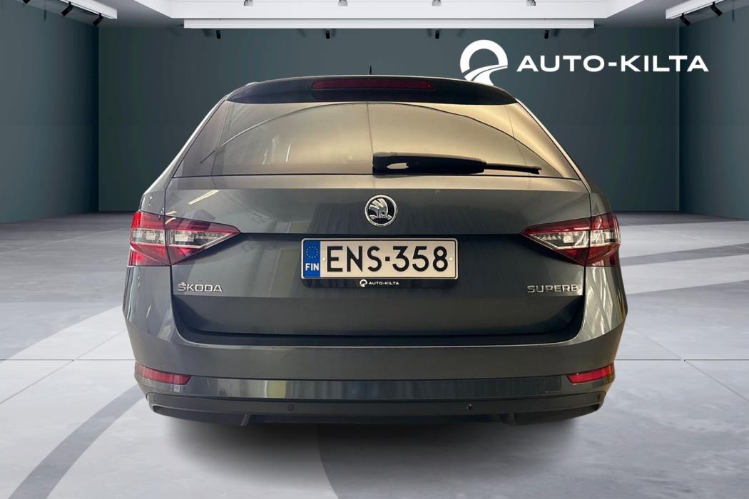 SKODA Superb 2016