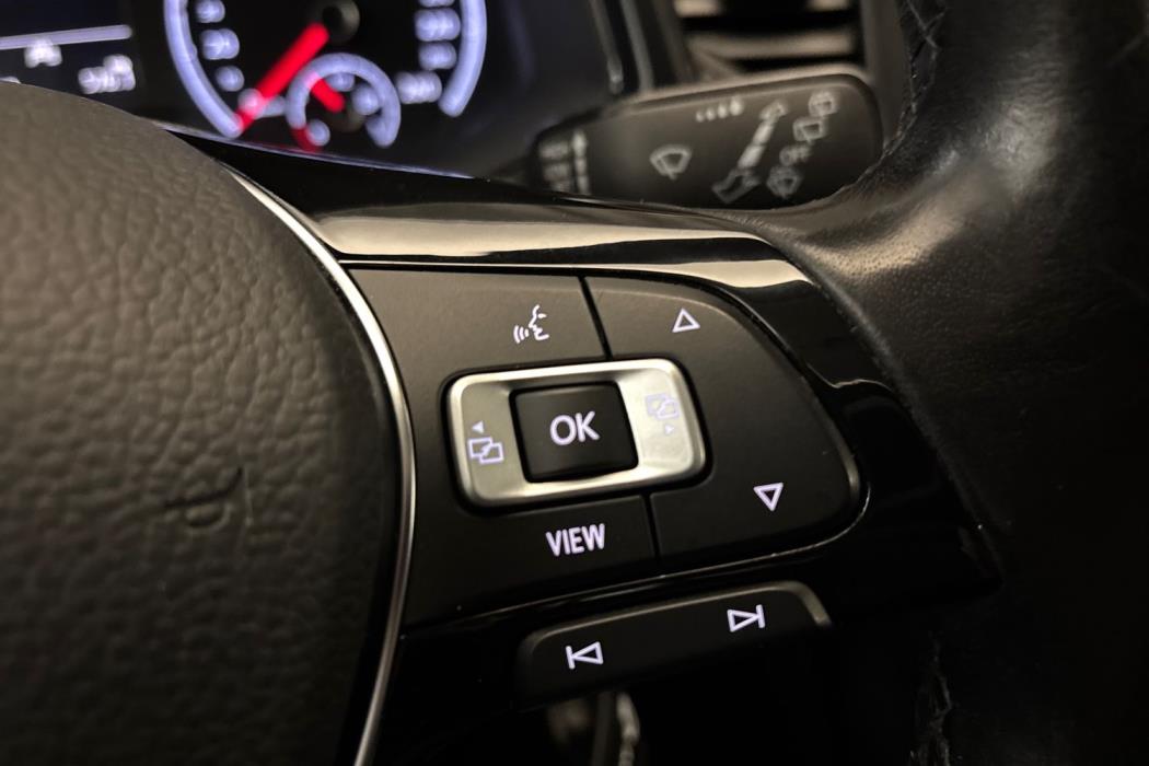 VOLKSWAGEN T-Roc 2019