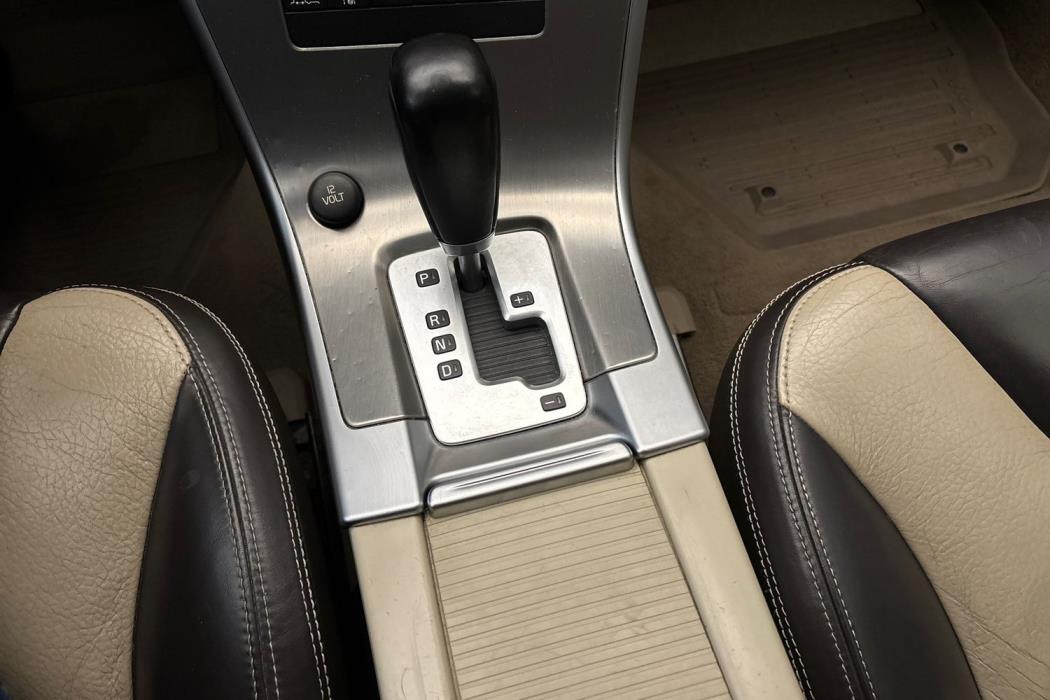 VOLVO XC60 2010