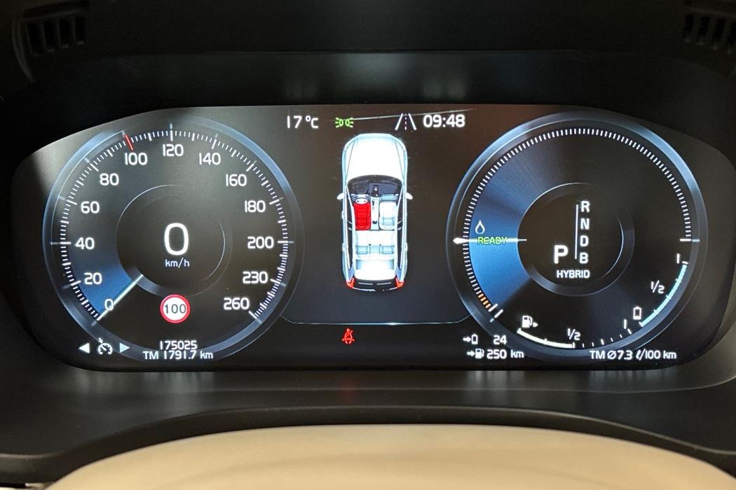 VOLVO XC60 2018