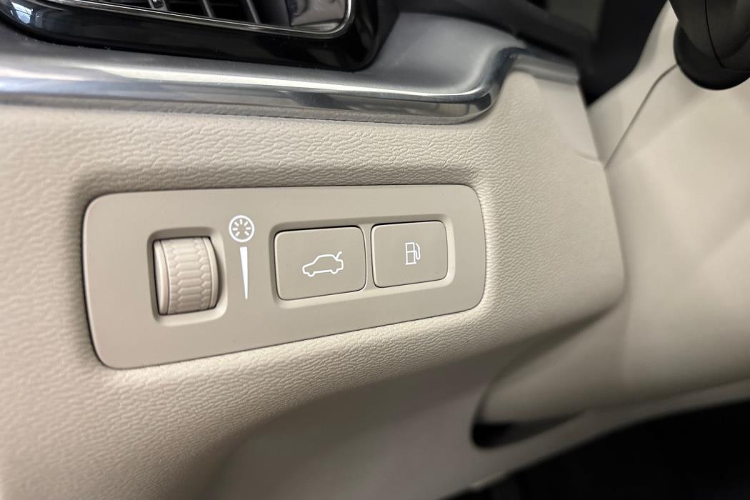 VOLVO XC60 2018