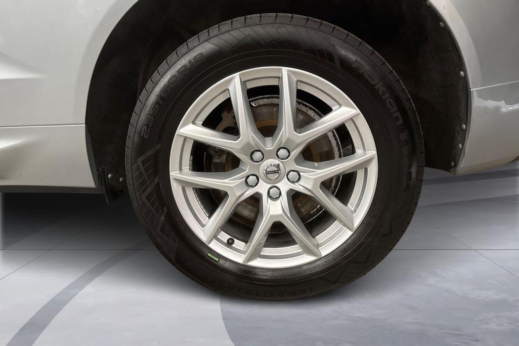 VOLVO XC60 2018