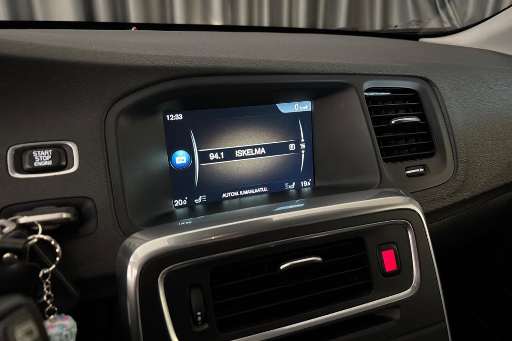 Volvo V60 Cross Country 2016