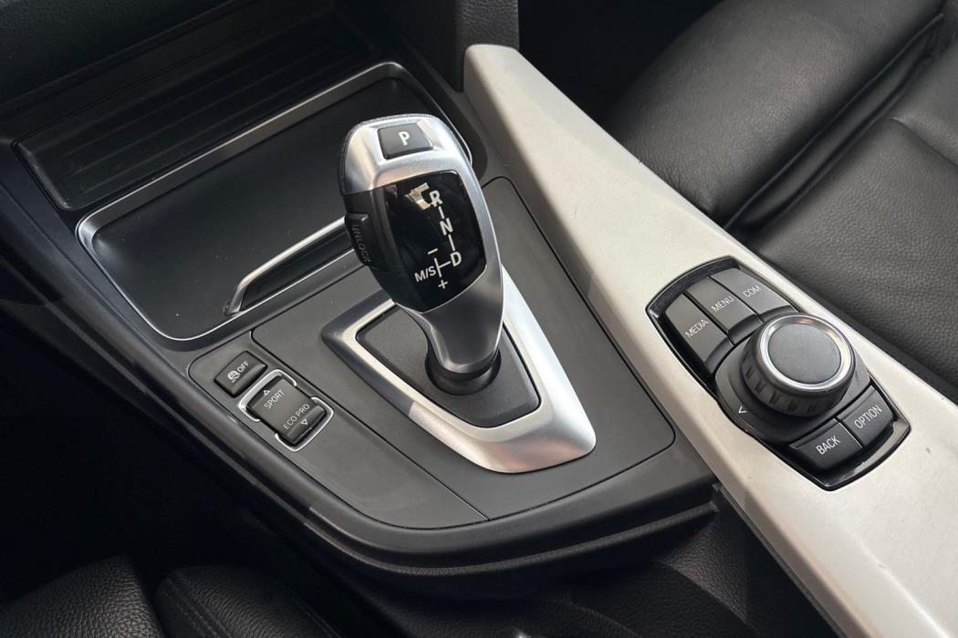 BMW 320 2018