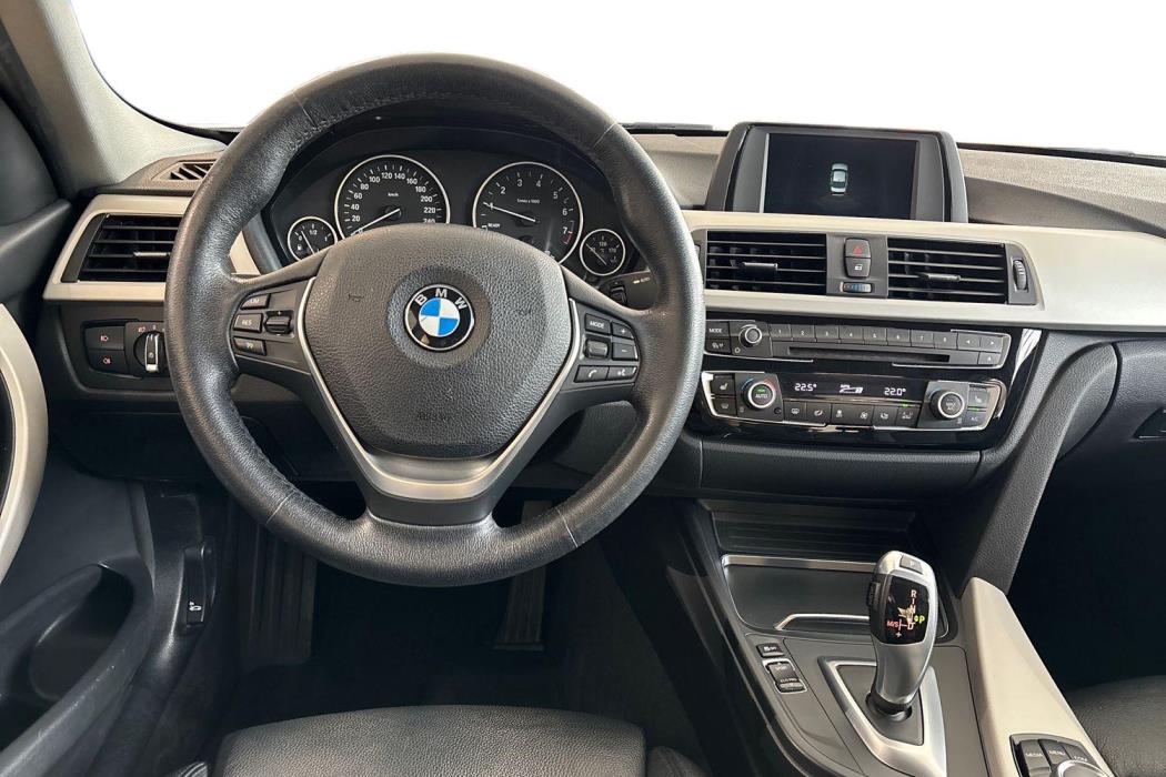 BMW 320 2018