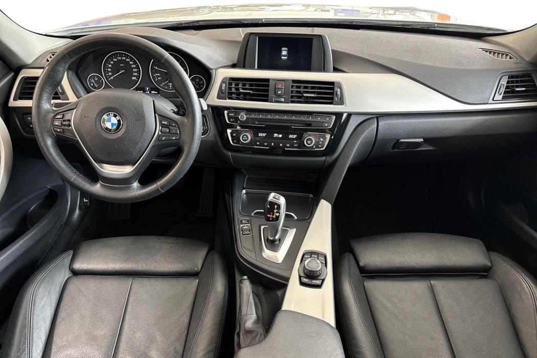 BMW 320 2018