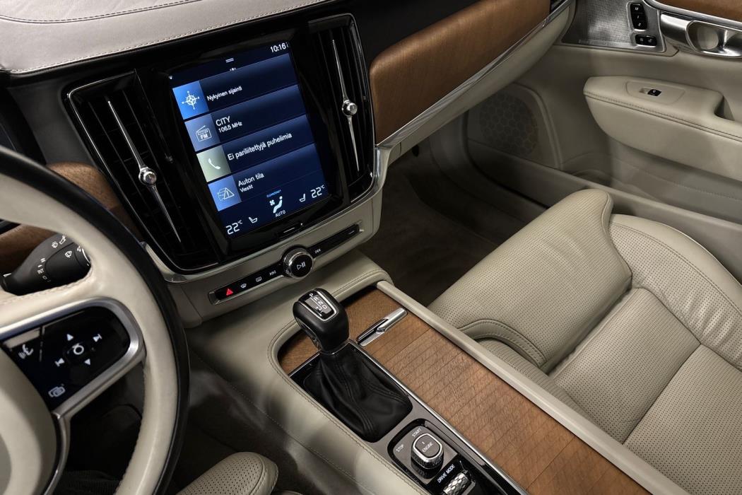 Volvo V90 2016