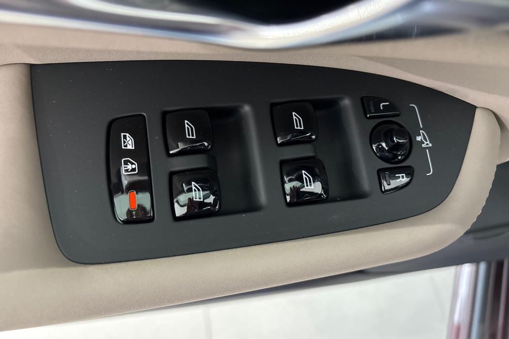 Volvo XC90 2026