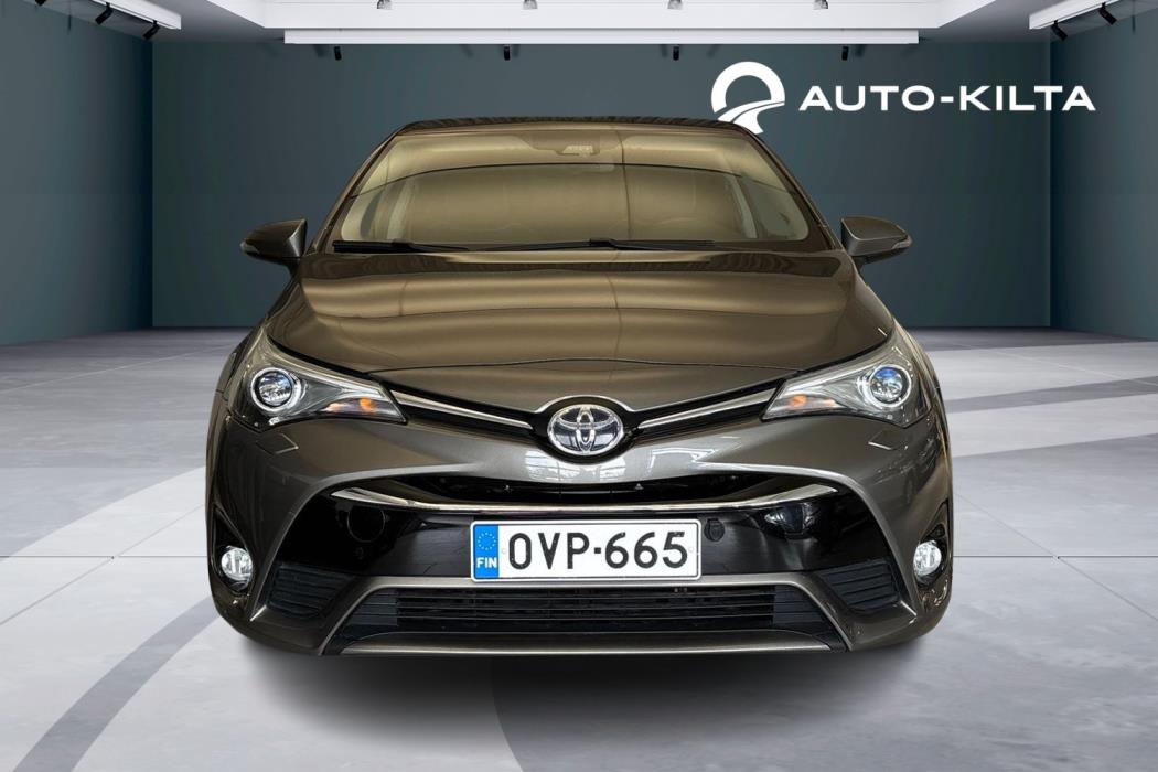 TOYOTA Avensis 2017