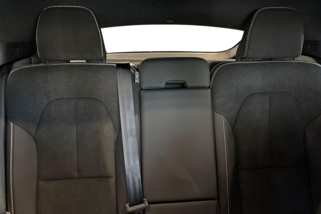 Volvo EC40 2026