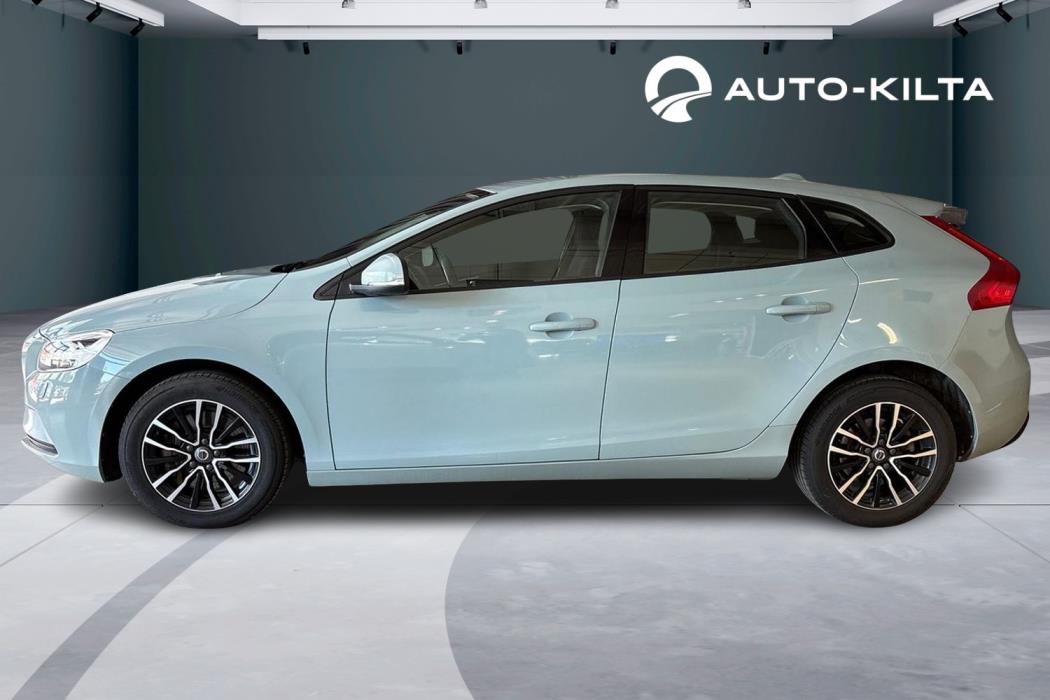 VOLVO V40 2017