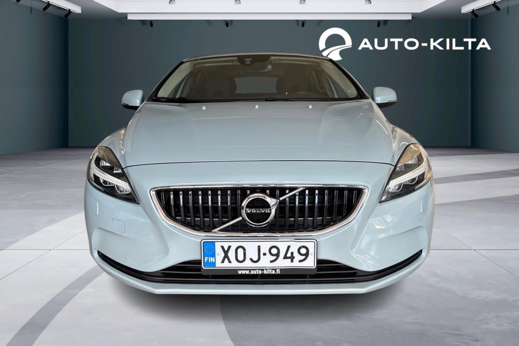 VOLVO V40 2017
