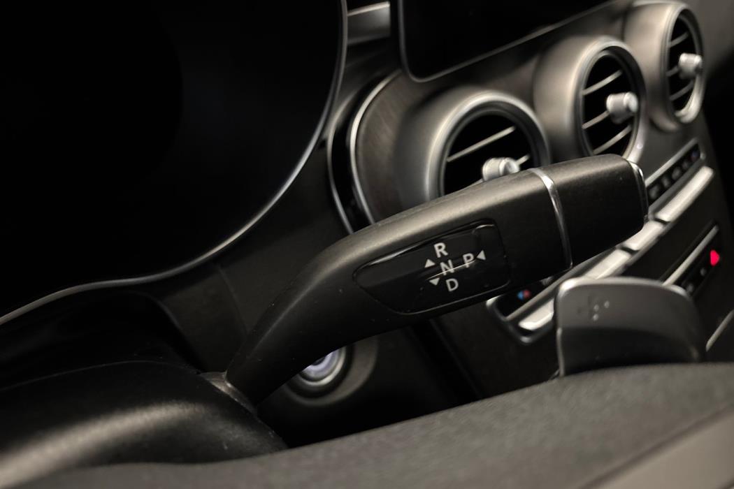 MERCEDES-BENZ GLC 2020