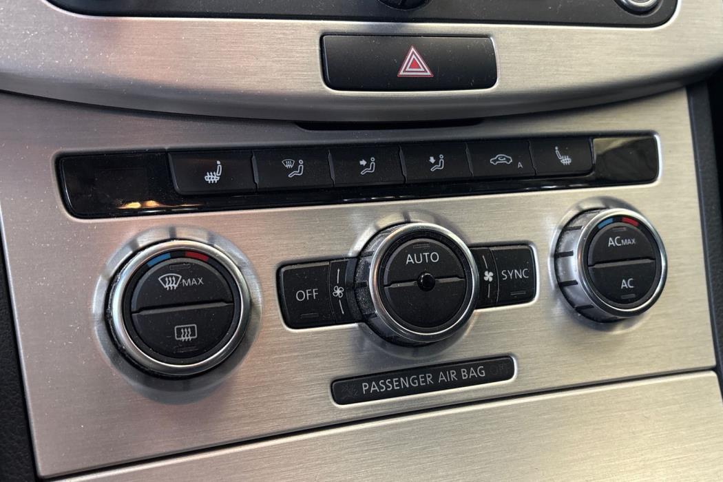 Volkswagen Passat 2012