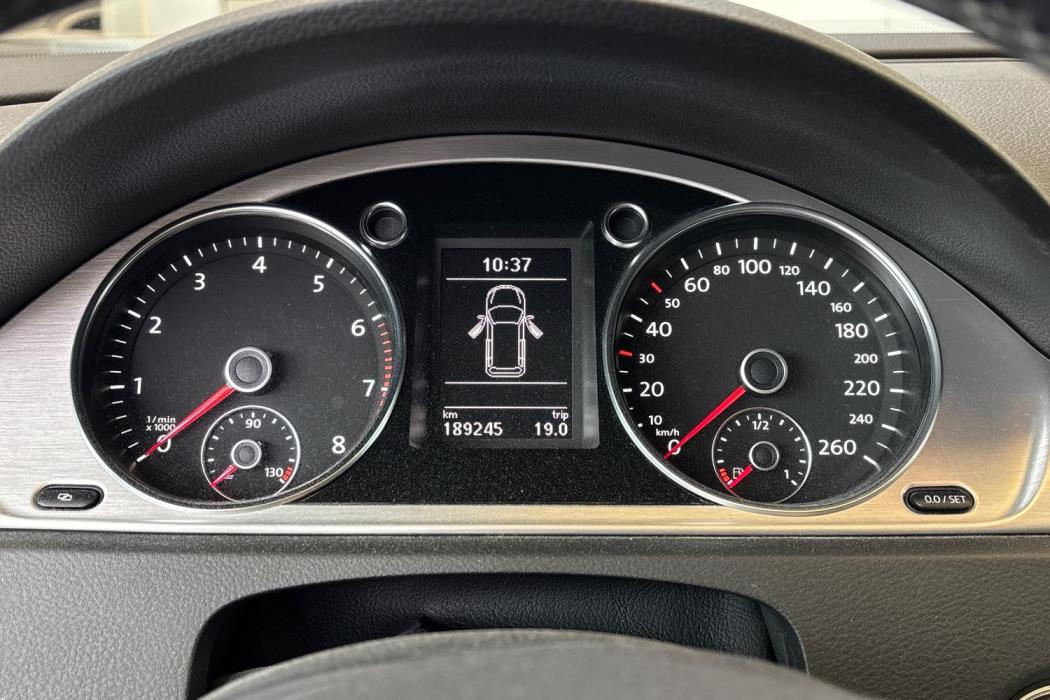 Volkswagen Passat 2012