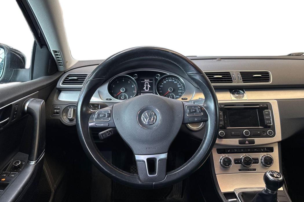 Volkswagen Passat 2012
