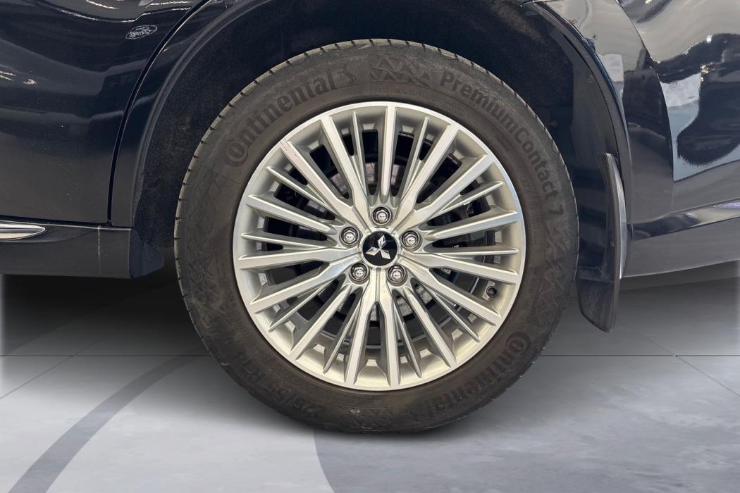 MITSUBISHI Outlander PHEV 2020