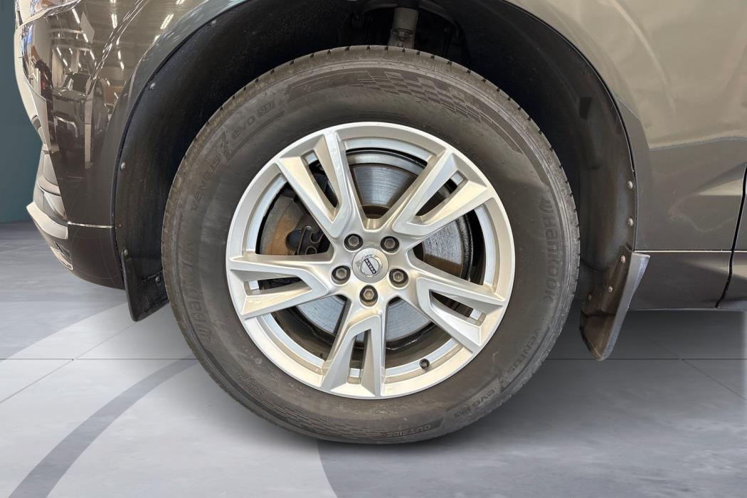 VOLVO XC60 2018
