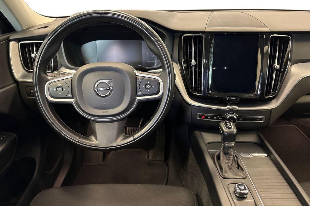 VOLVO XC60 2018