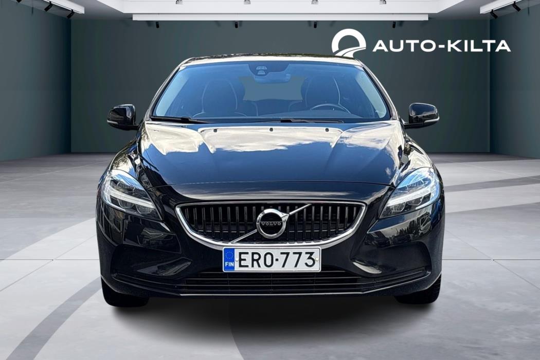 VOLVO V40 2019
