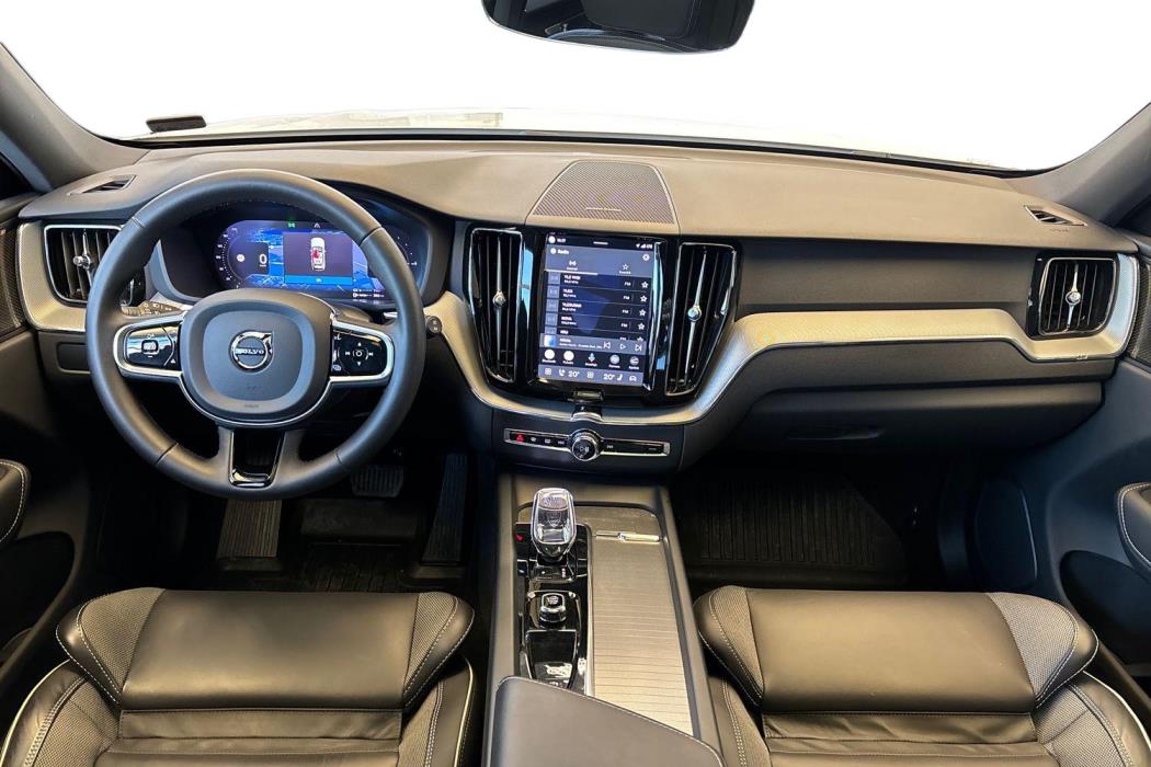 Volvo XC60 2023