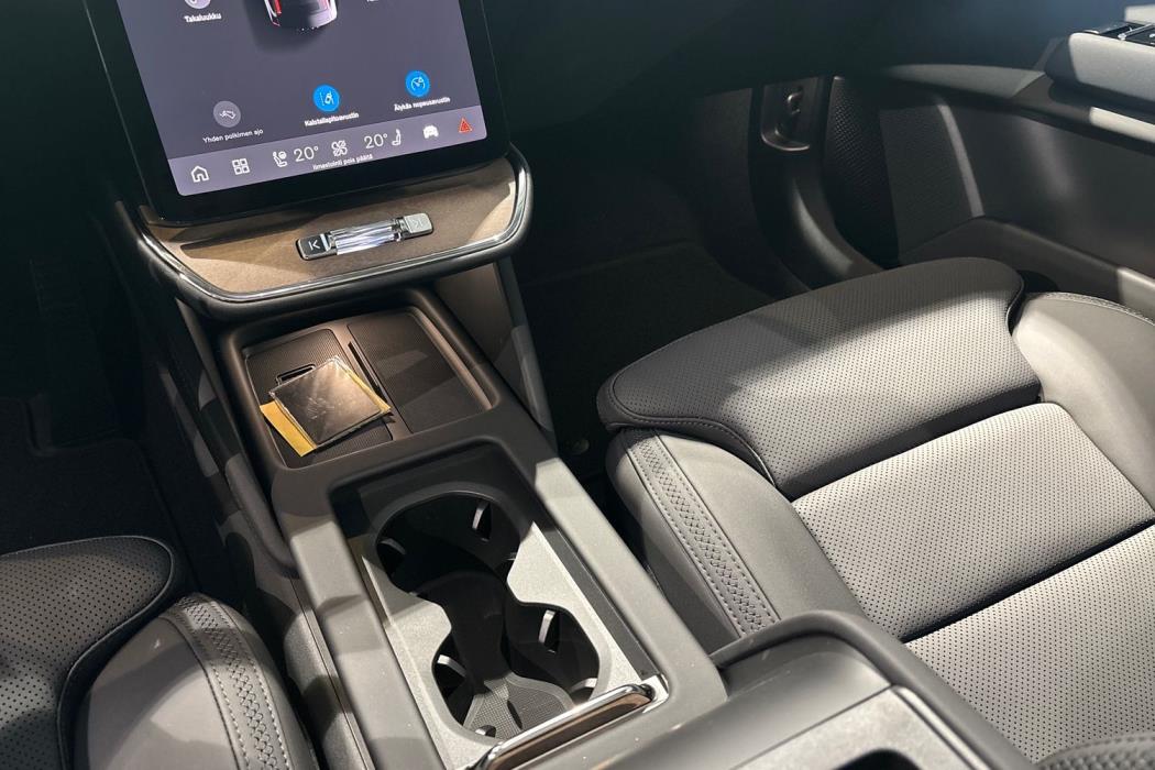 Volvo ES90 2026