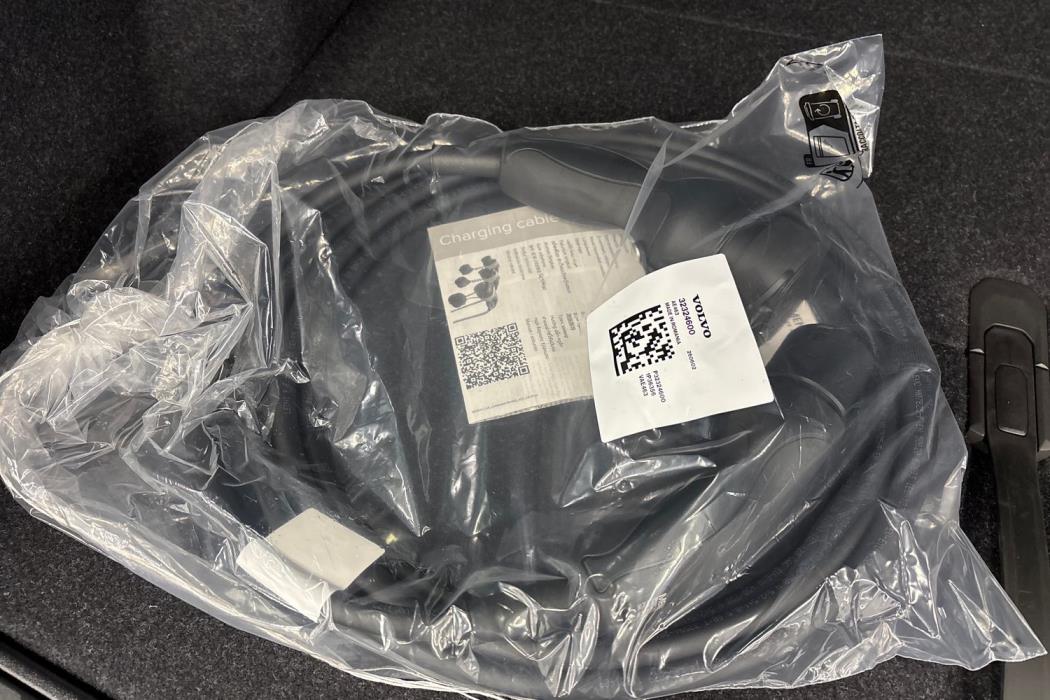 Volvo EX40 2026