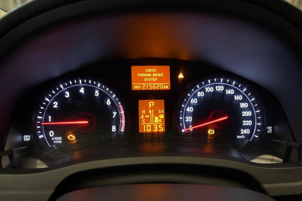 Toyota Avensis 2012