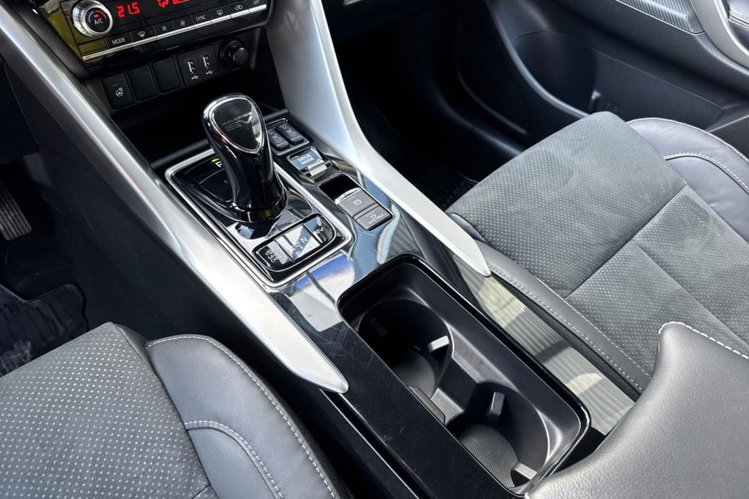 Mitsubishi Eclipse Cross 2024