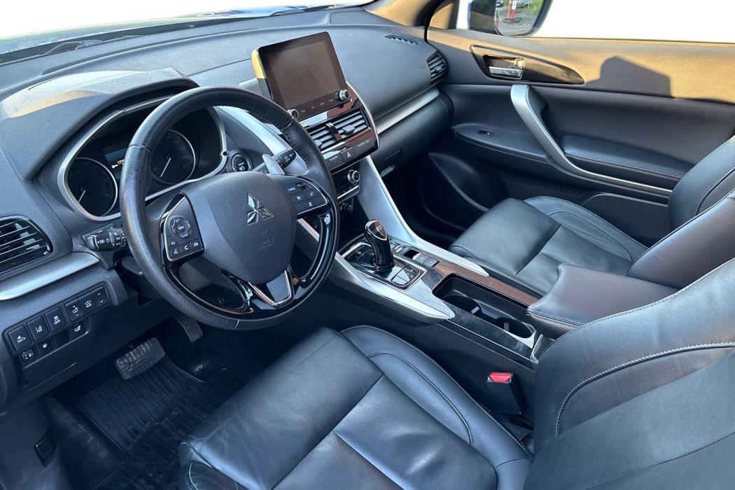 MITSUBISHI Eclipse Cross 2025