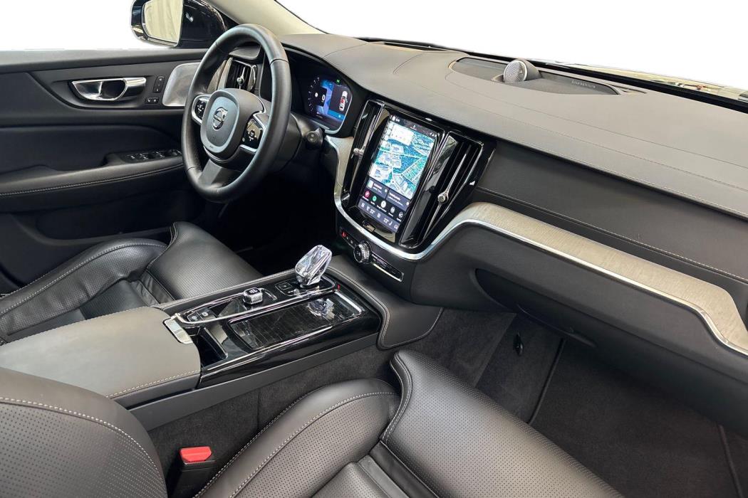 Volvo V60 2024