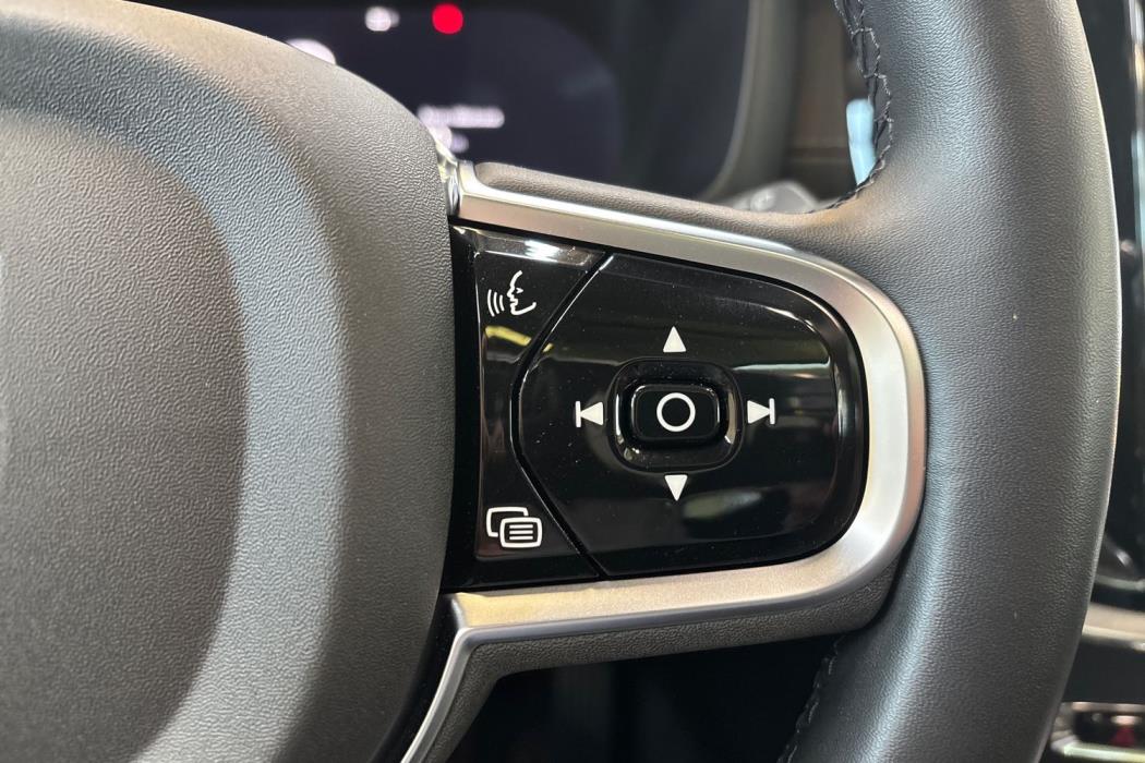 Volvo V60 2024