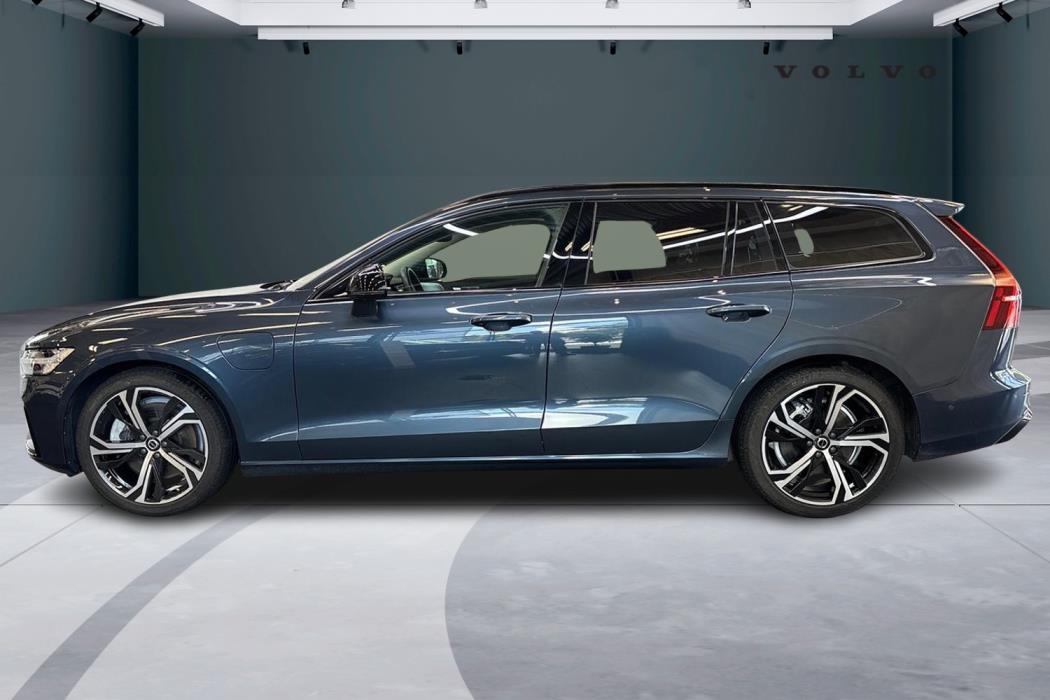 Volvo V60 2024