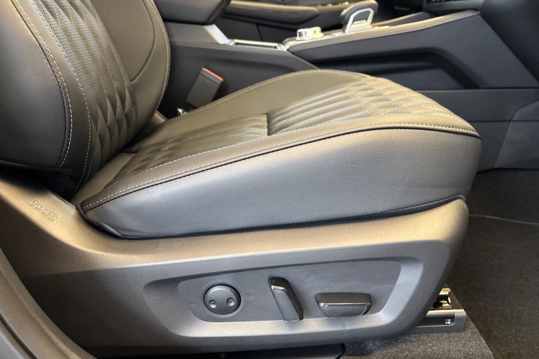 Mitsubishi Outlander 2026