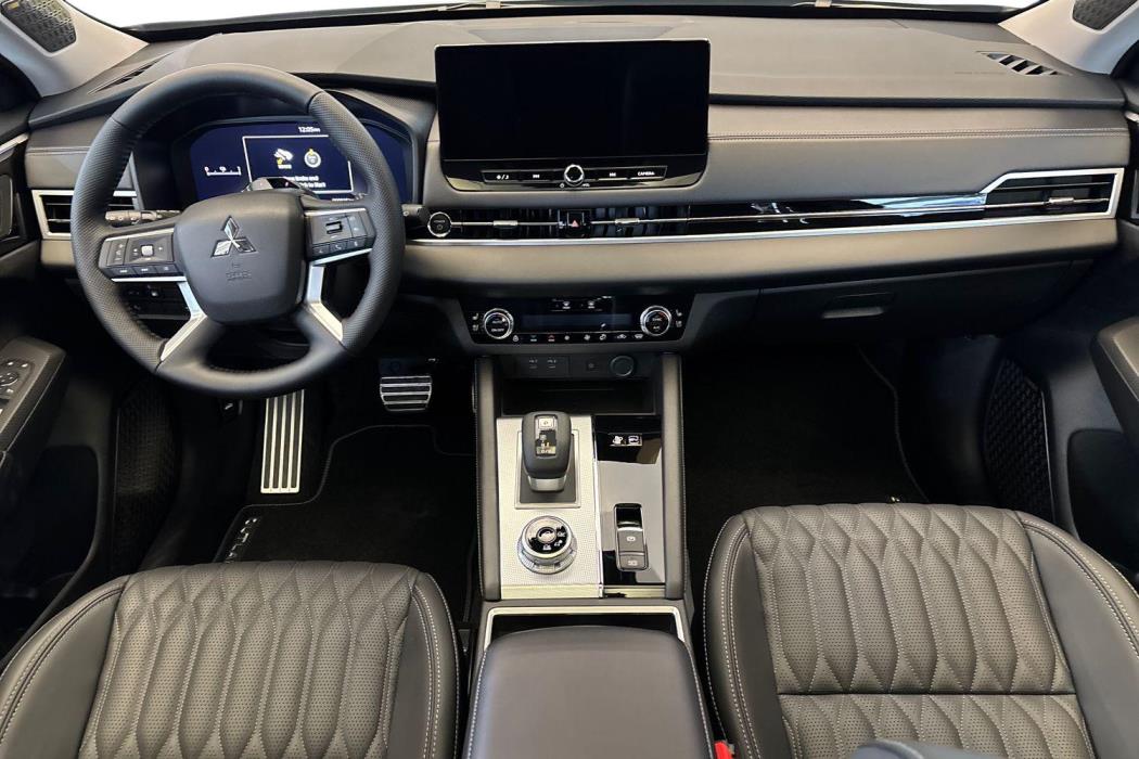 Mitsubishi Outlander 2026