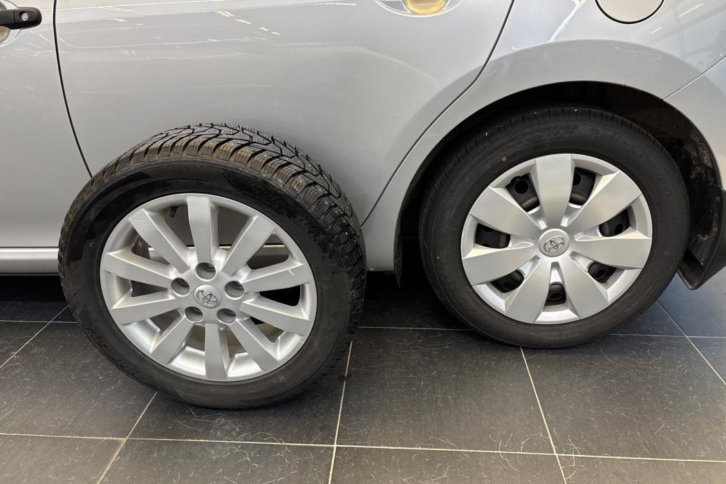 Toyota Auris 2011