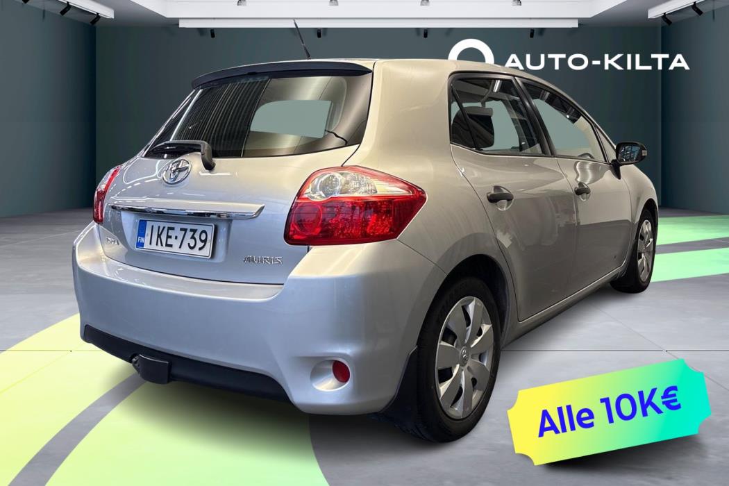 Toyota Auris 2011