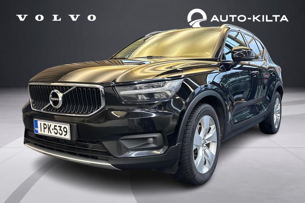 VOLVO XC40 2022