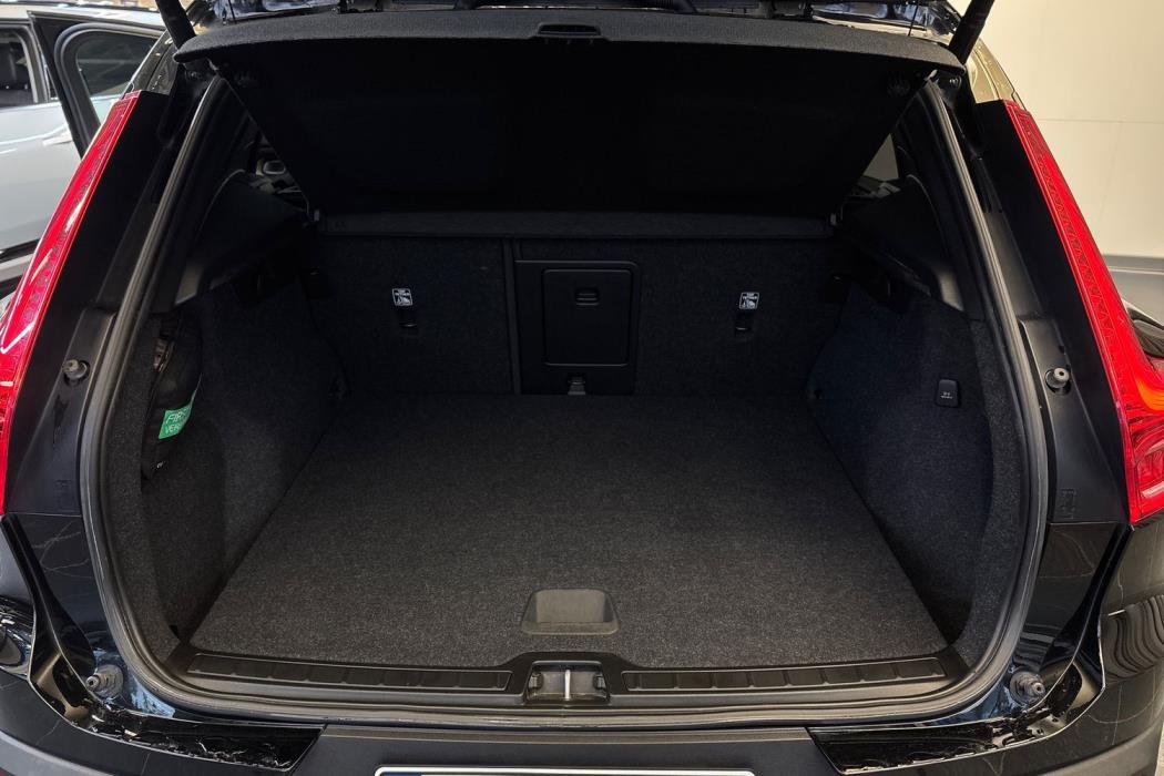 VOLVO XC40 2022